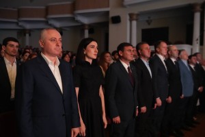 Президент Абхазии Бадра Гунба вместе с супругой Ирмой Хашиг посетил представление «Город, который ждал»