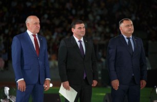 Президент Абхазии поздравил народ Карачаево-Черкесии с 200-летием города Черкесска