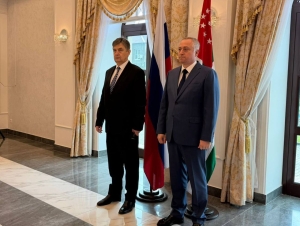 Президент Абхазии Бадра Гунба принял участие в торжественном приеме, состоявшемся в Посольстве России в Абхазии по случаю Дня дипломатического работника