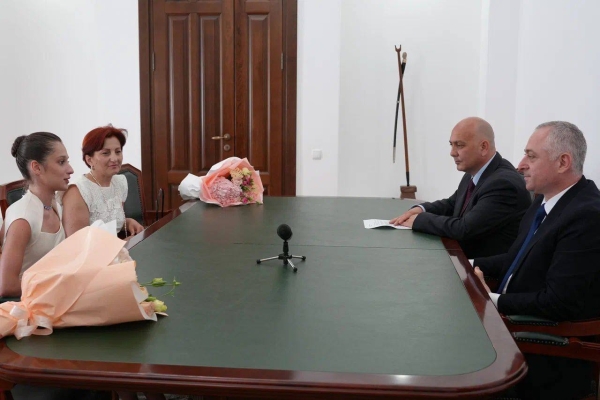 ВСТРЕЧА ПРЕЗИДЕНТА С БАЛЕРИНОЙ КРИСТИНОЙ ЧКОТУА