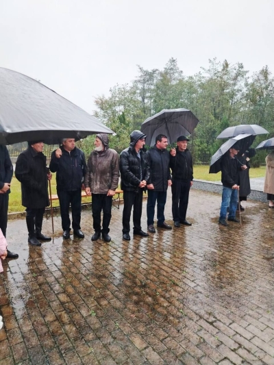 Вице-президент почтил память бойцов, погибших во время операции по освобождению Очамчыры