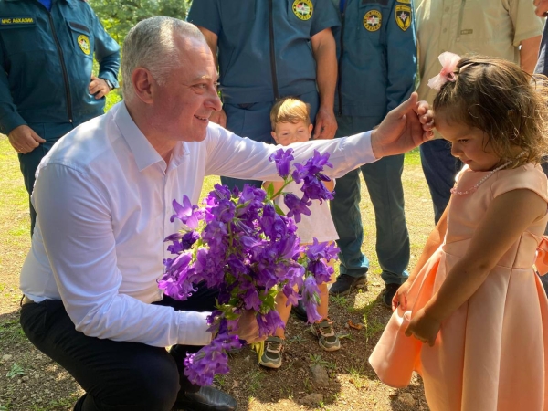 ПРЕЗИДЕНТ АБХАЗИИ БАДРА ГУНБА ПОСЕТИЛ ВЫСОКОГОРНОЕ СЕЛО ПСХУ