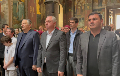 ПРЕЗИДЕНТ АБХАЗИИ БАДРА ГУНБА ПОСЕТИЛ ПРАЗДНИЧНУЮ СЛУЖБУ В ХРАМЕ СИМОНА КАНАНИТА В НОВОМ АФОНЕ