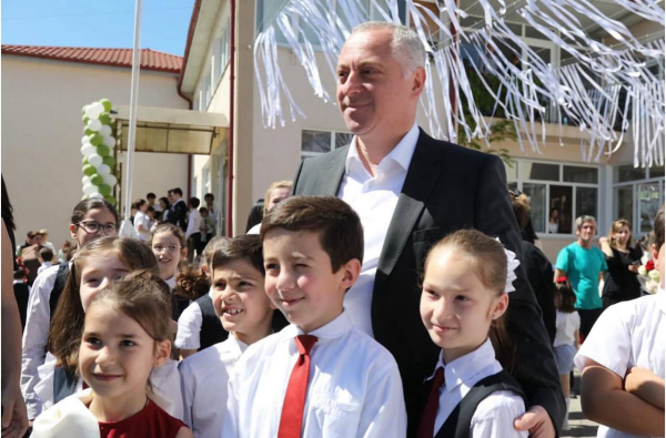 ПОЗДРАВЛЕНИЕ ПРЕЗИДЕНТА АБХАЗИИ С ДНЁМ ЗАЩИТЫ ДЕТЕЙ