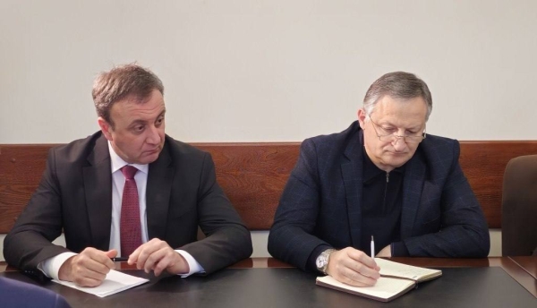 Руководитель Администрации Президента Беслан Эшба по поручению Главы государства принял участие в совещании в Кабинете Министров по вопросам развития сел