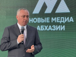Президент посетил первый модуль образовательного проекта «Новые медиа Абхазии» в Пицунде