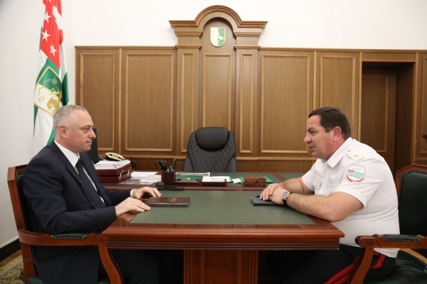 ПРЕЗИДЕНТУ ПРЕДСТАВЛЕН ОТЧЕТ О ДЕЯТЕЛЬНОСТИ МВД АБХАЗИИ ЗА ПЕРВОЕ ПОЛУГОДИЕ 2025 ГОДА