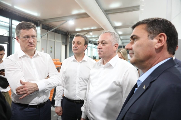 ПОСЕЩЕНИЕ АЭРОПОРТА «СУХУМ» И ВИНОДЕЛЬЧЕСКОГО ЗАВОДА В ЛАБРЕ